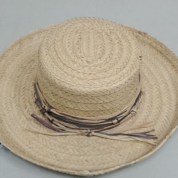 Straw Hat - Picture 2 of 3